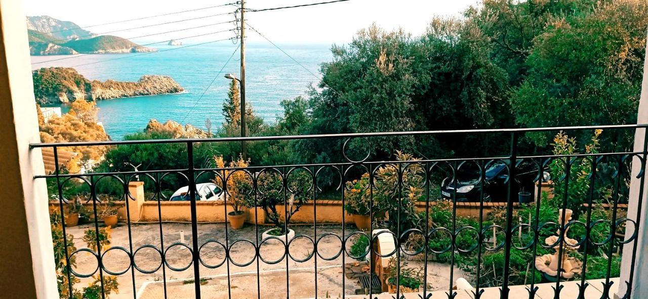 Vassilis Apartments 帕莱欧卡斯提撒 外观 照片